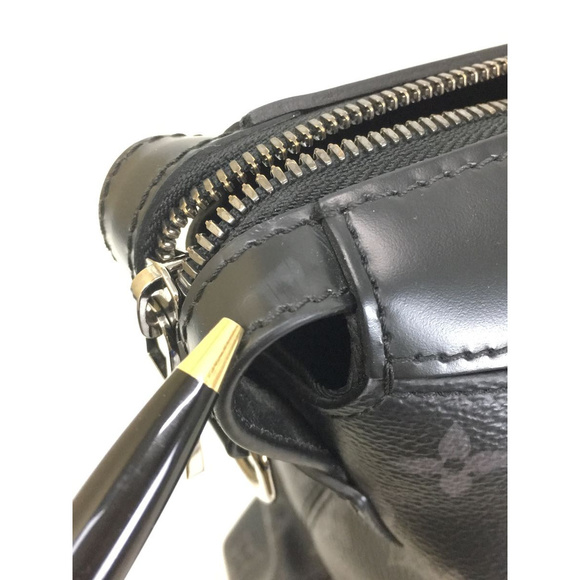 Louis Vuitton Briefcase Explorer Monogram Eclipse Handbag - Picture 9 of 9